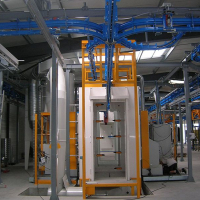 Entrée dans cabine de peinture robotisée